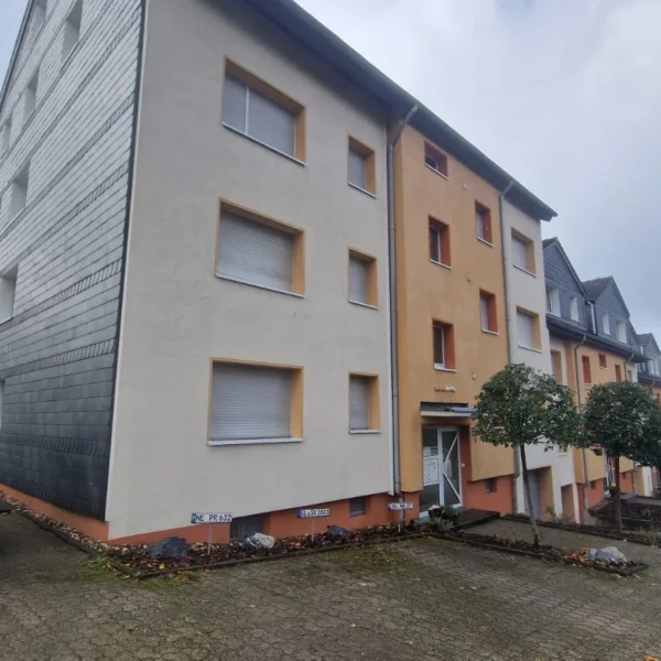 Vorher und nachher an der Fassade